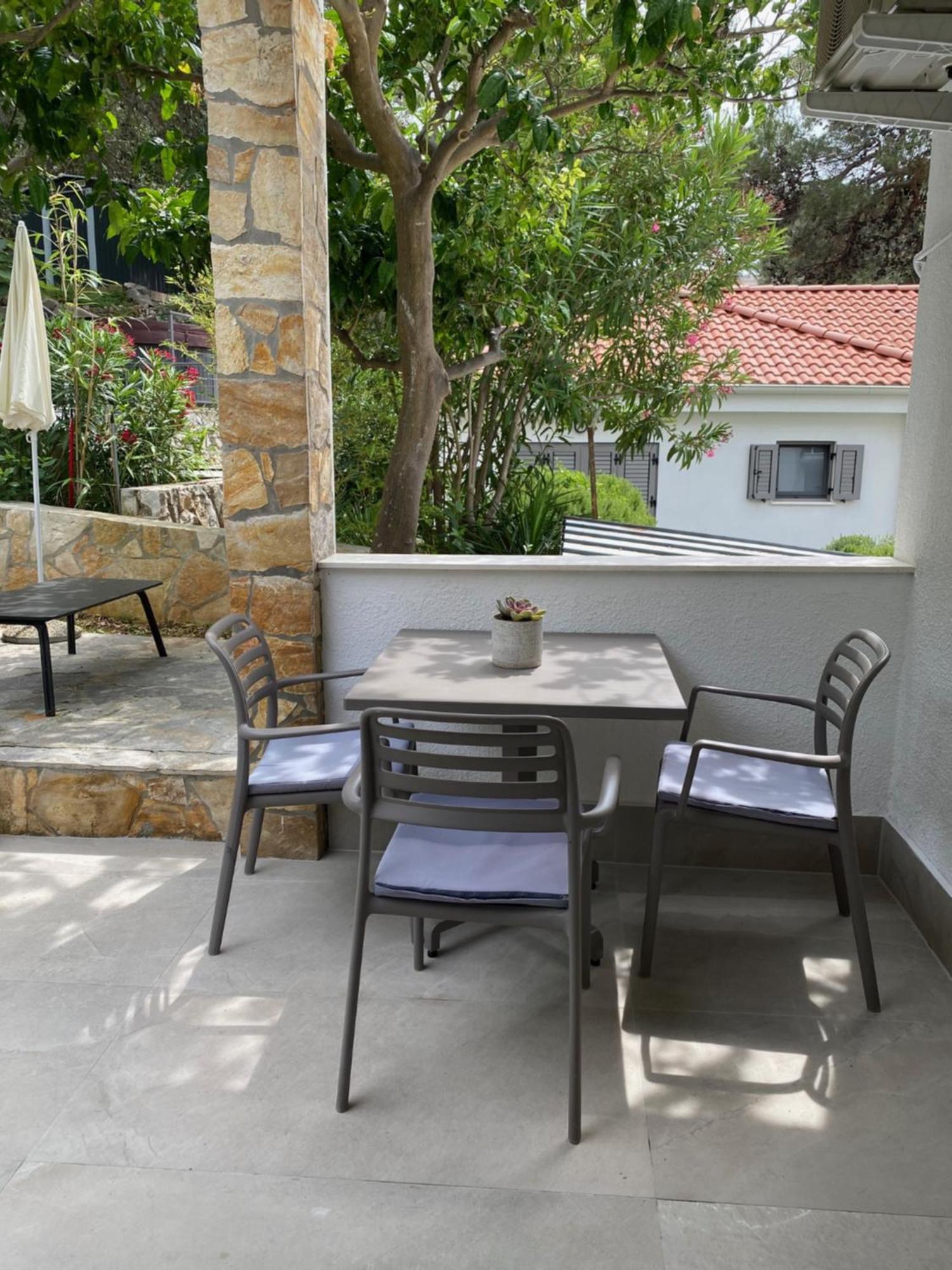 Apartments & Rooms Bianca Mali Lošinj Eksteriør billede