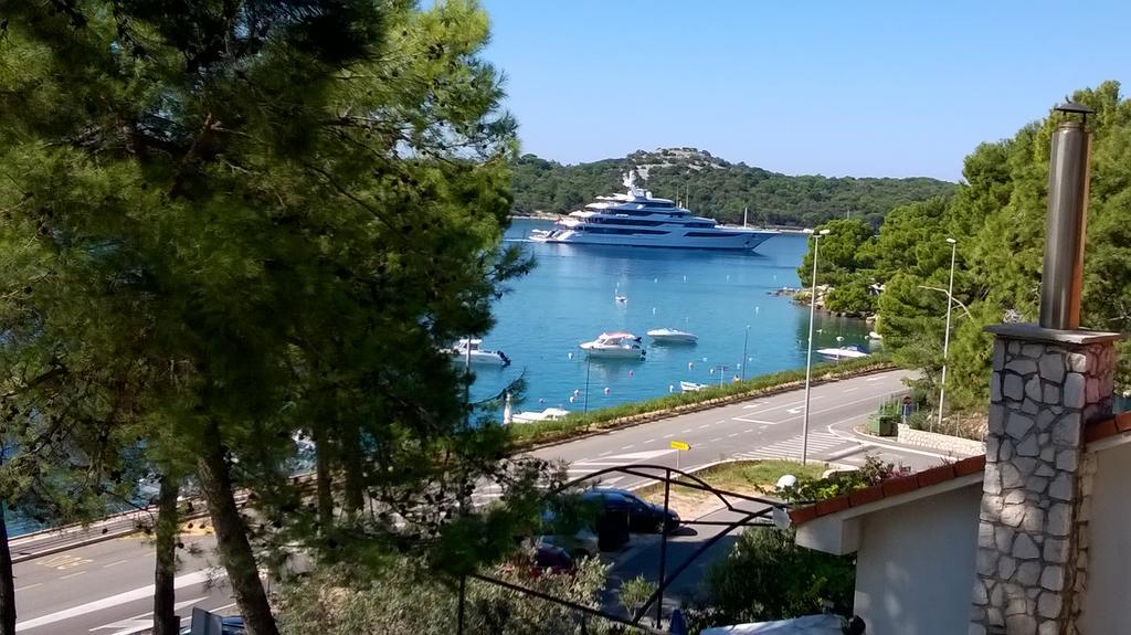 Apartments & Rooms Bianca Mali Lošinj Eksteriør billede