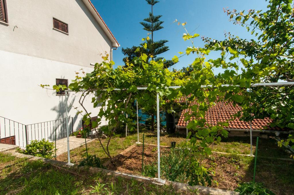 Apartments & Rooms Bianca Mali Lošinj Eksteriør billede